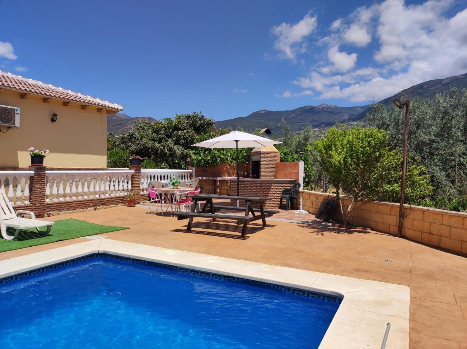 Los Olivos Málaga Exteriör bild