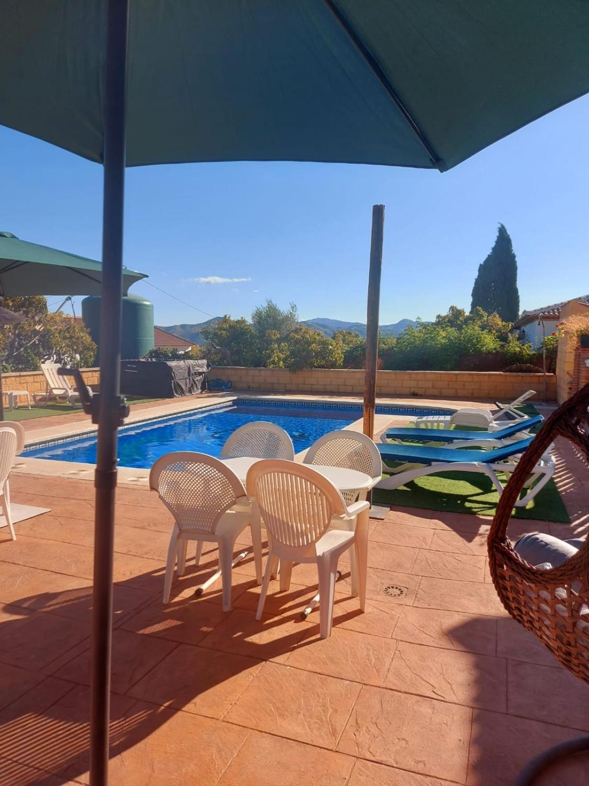 Los Olivos Málaga Rum bild